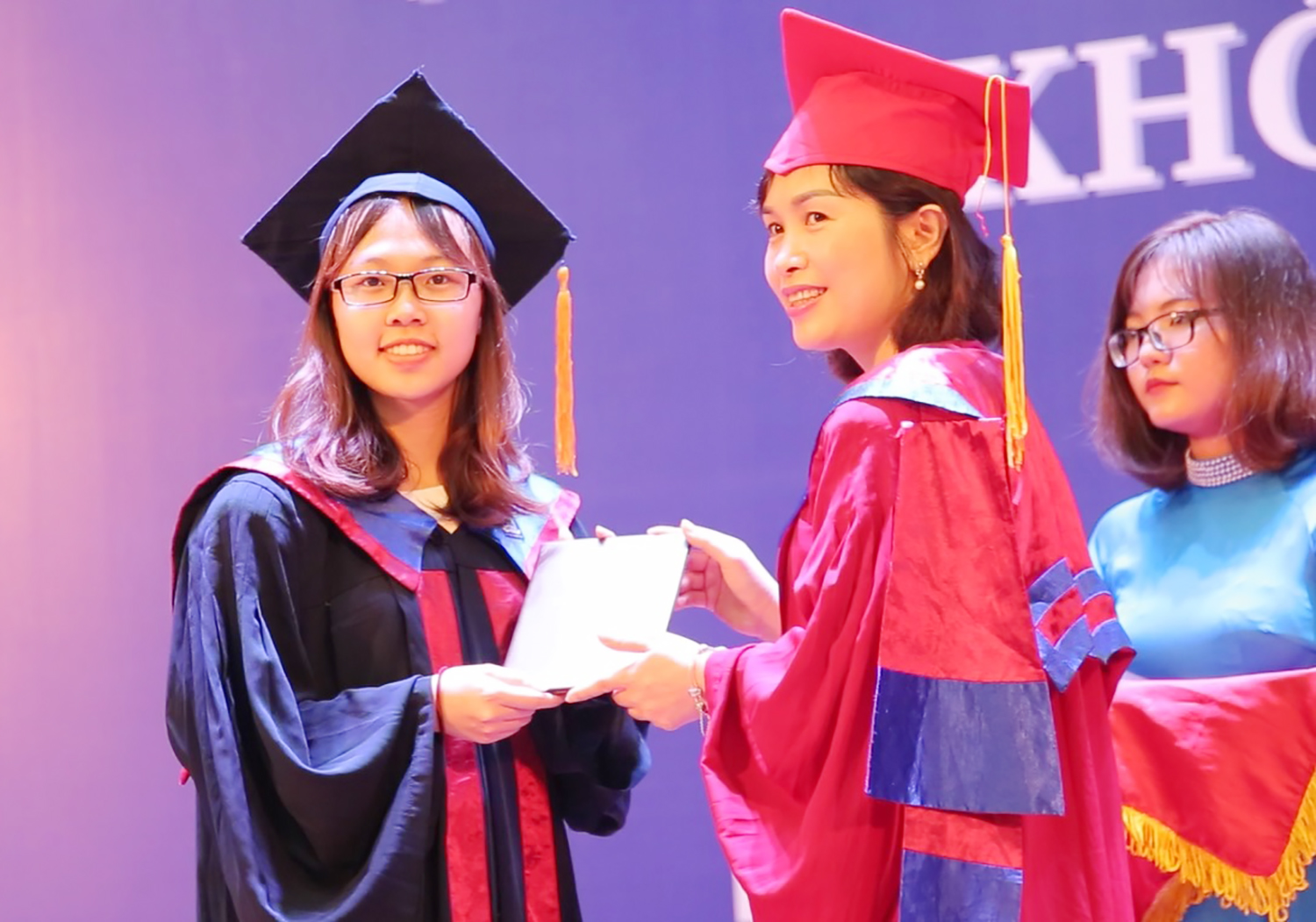 Các Loại Bằng Tốt Nghiệp Đại Học Tại Việt Nam - Đặc Điểm, Giá Trị và Cơ Hội